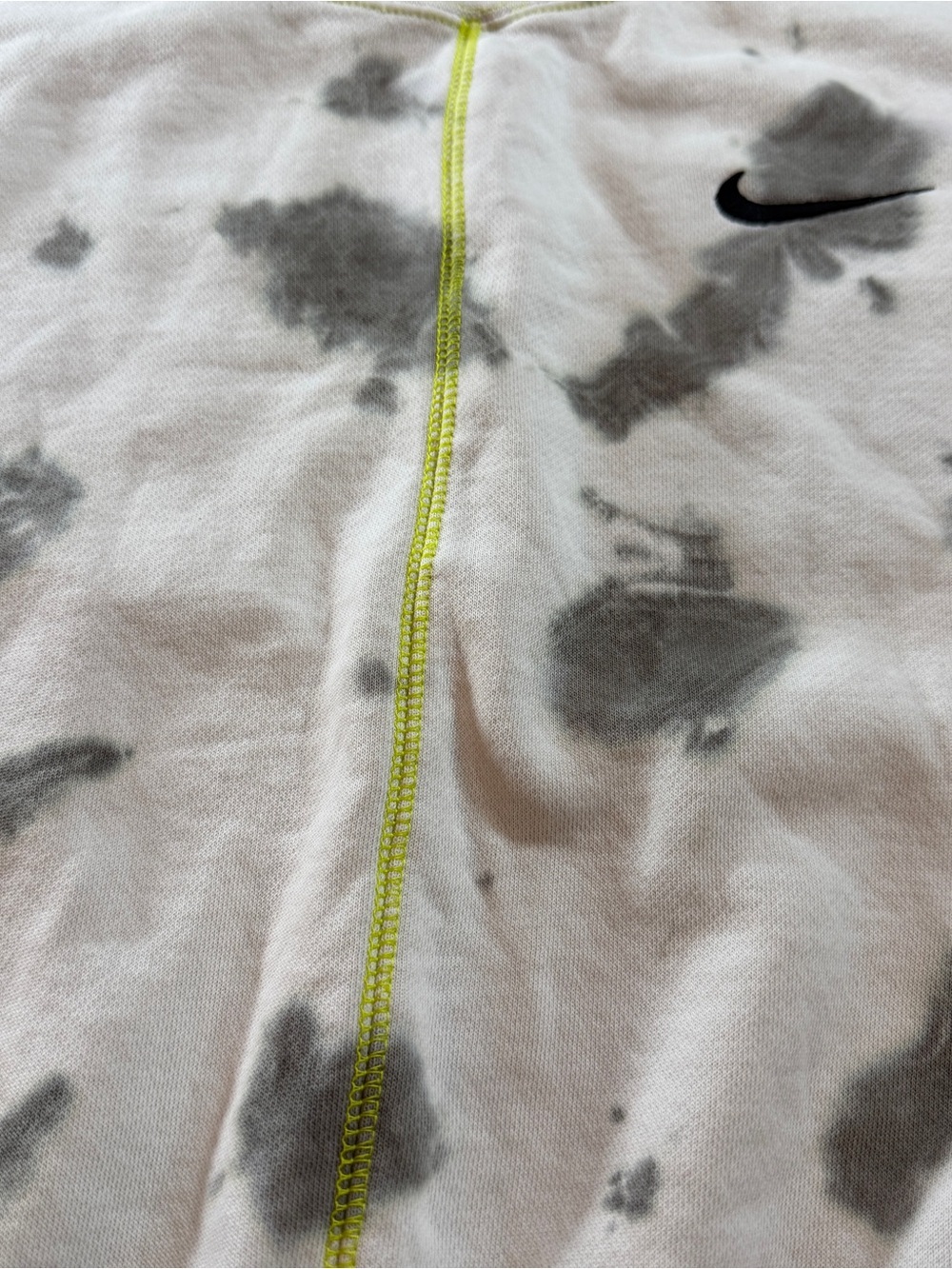 Nike Grey Tie-Dye Cropped Sweatshirt with Neon Trim Sz S - Picture 2 of 6